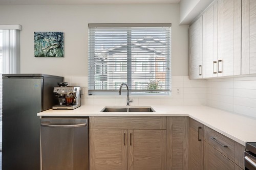 2-8371 202B Street, Langley, BC 