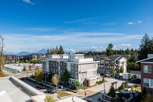 2-8371 202B Street, Langley, BC 