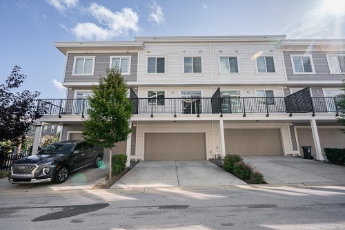 2-8371 202B Street, Langley, BC 