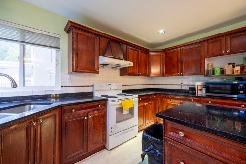 11028 162A Street, Surrey, BC 