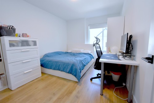 12-17458 100 Avenue, Surrey, BC 