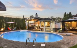 13840 65 Avenue  Surrey, BC V3W 8T9