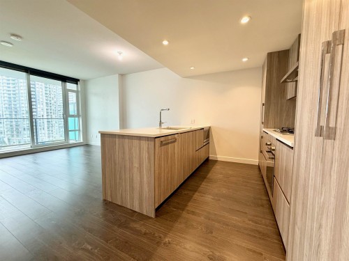 805-9887 Whalley Boulevard, Surrey, BC 