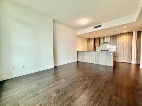 805-9887 Whalley Boulevard, Surrey, BC 