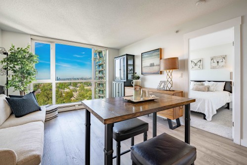 1705-10777 University Drive, Surrey, BC 