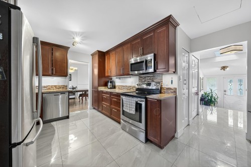 8607 Byron Road, Delta, BC 