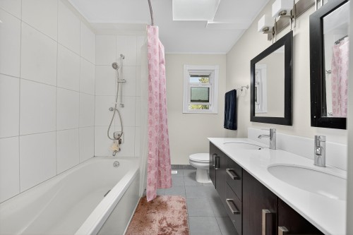 8607 Byron Road, Delta, BC 