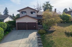 2272 Bevan Crescent  Abbotsford, BC V2T 3Z5