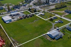 21533 Crush Crescent  Langley, BC V2Y 2P9