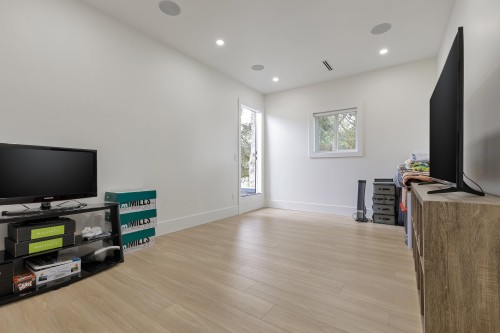 12280 70A Avenue, Surrey, BC 