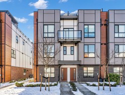 7-19760 55 Avenue  Langley, BC V3A 3W9