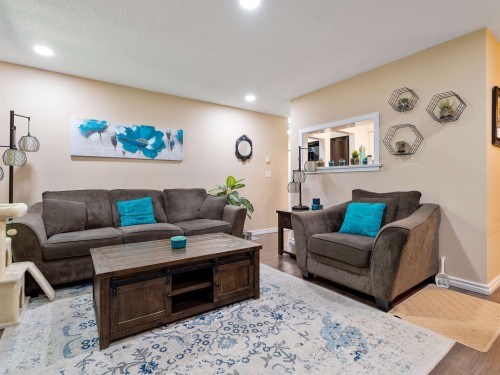 914-10620 150 Street, Surrey, BC 