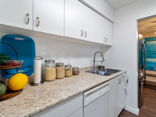 914-10620 150 Street, Surrey, BC 