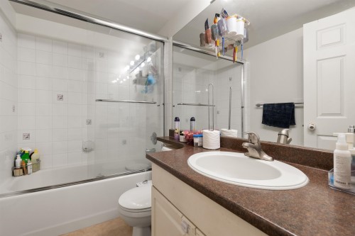 107-2435 Center Street, Abbotsford, BC 