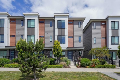 10-1639 162 Street, Surrey, BC 