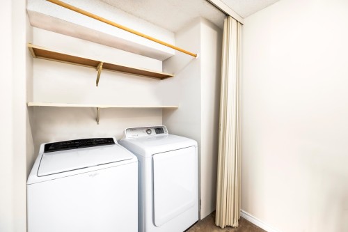 201-7064 133B Street, Surrey, BC 