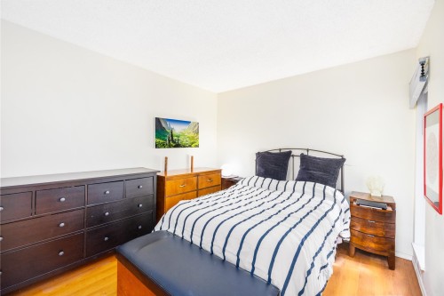 201-7064 133B Street, Surrey, BC 