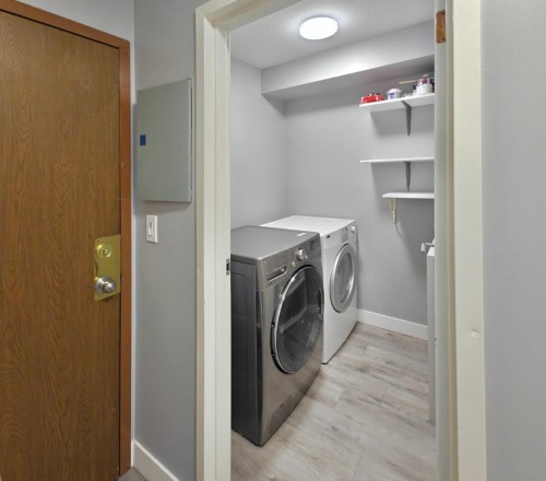 201-13316 Old Yale Road, Surrey, BC 