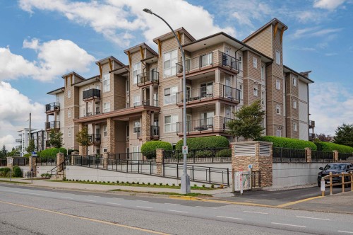 111-20175 53 Avenue  Langley, BC V3A 3V2