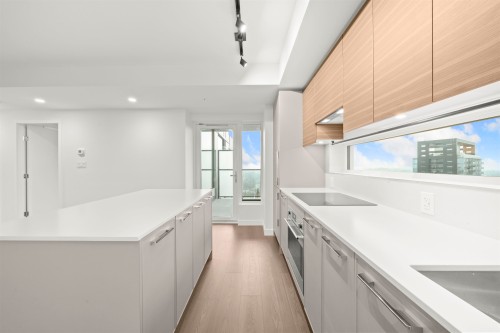 3503-13745 George Junction, Surrey, BC 