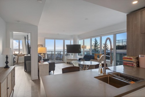 408-1441 Johnston Road, White Rock, BC 