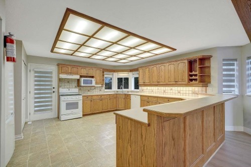 13446 60A Avenue, Surrey, BC 