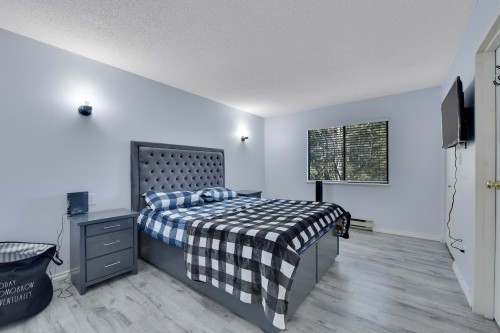 203-7064 133B Street, Surrey, BC 