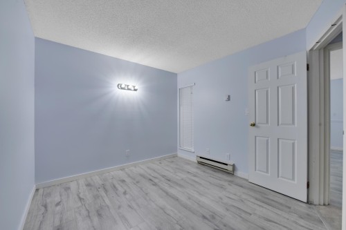 203-7064 133B Street, Surrey, BC 