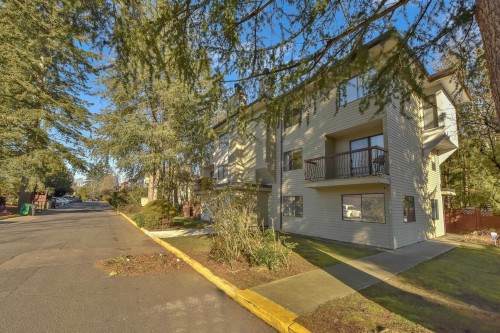 203-7064 133B Street, Surrey, BC 