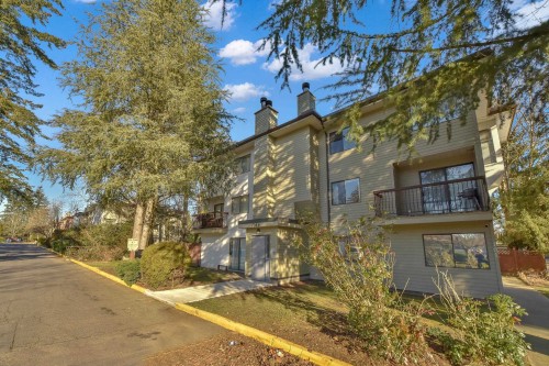 203-7064 133B Street, Surrey, BC 