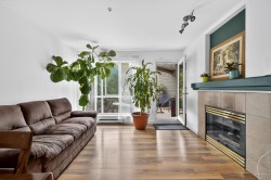 329-9979 140 Street  Surrey, BC V3T 5W2