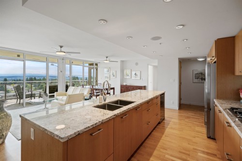 1105-1455 George Street, White Rock, BC 