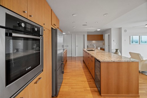 1105-1455 George Street, White Rock, BC 