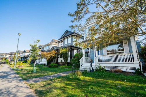 18456 65 Avenue, Surrey, BC 