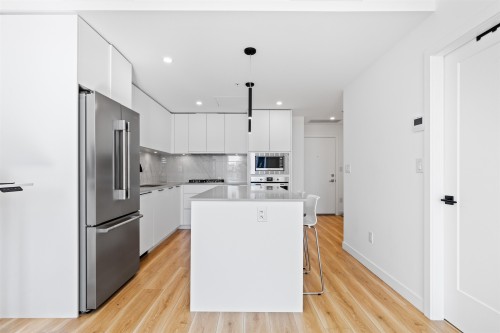 404-8551 201 Street, Langley, BC 