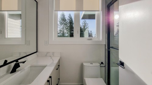 13525 16Th Avenue, Surrey, BC 