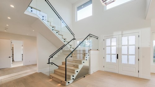 13525 16Th Avenue, Surrey, BC 