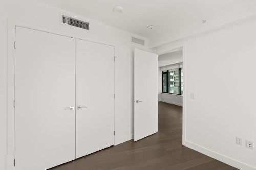 1401-1588 Johnston Road, White Rock, BC 