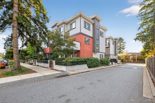 17-7247 140 Street, Surrey, BC 