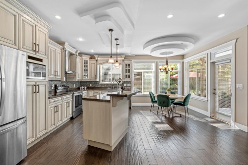 7077 197B Street, Langley, BC 