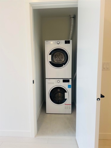 309-10488 138A Street, Surrey, BC 