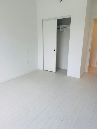 309-10488 138A Street, Surrey, BC 