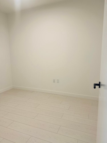 309-10488 138A Street, Surrey, BC 