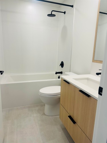 309-10488 138A Street, Surrey, BC 