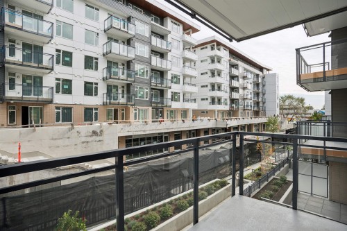 209-10488 138A Street, Surrey, BC 