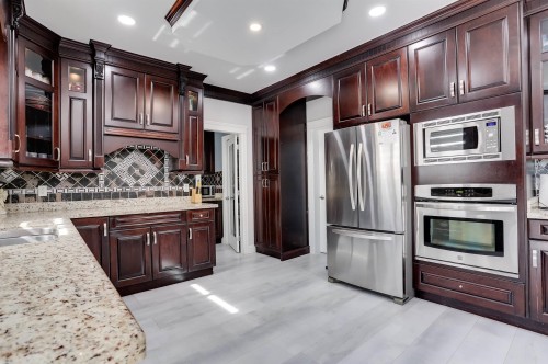 10289 139A Street, Surrey, BC 