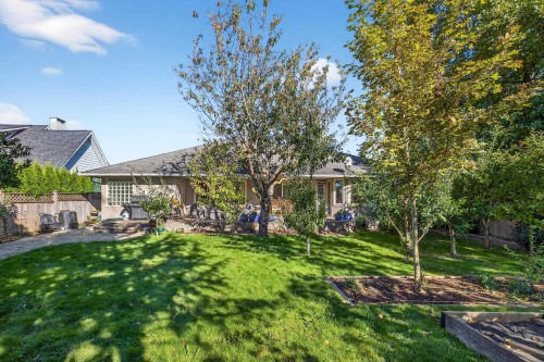 27012 25 Avenue, Langley, BC 