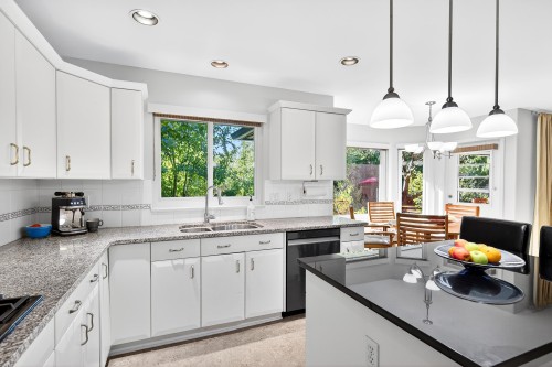 27012 25 Avenue, Langley, BC 