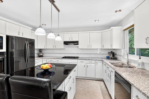 27012 25 Avenue, Langley, BC 