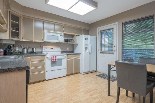 109-10308 155A Street, Surrey, BC 